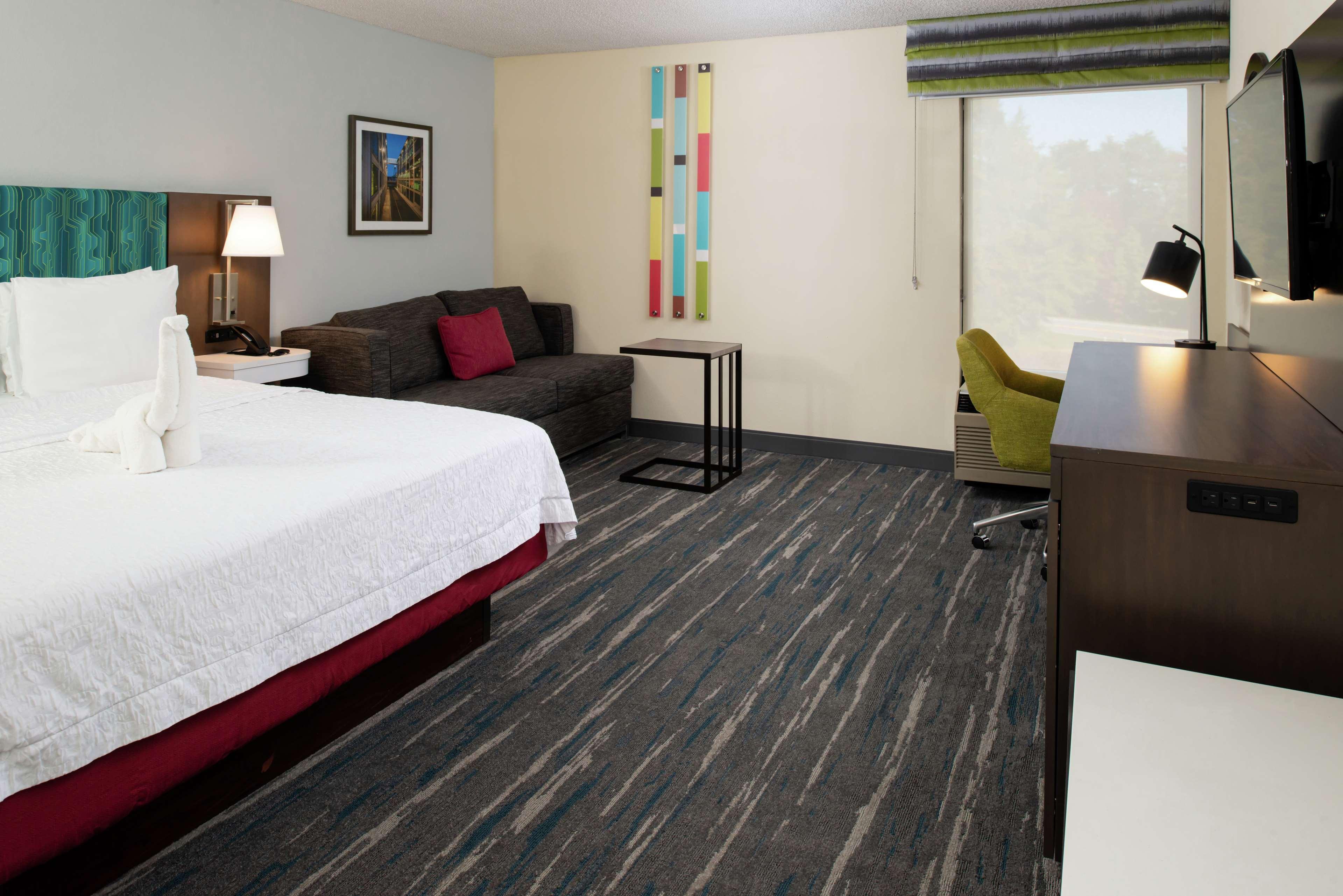 Hampton Inn Greensboro Airport Exteriör bild