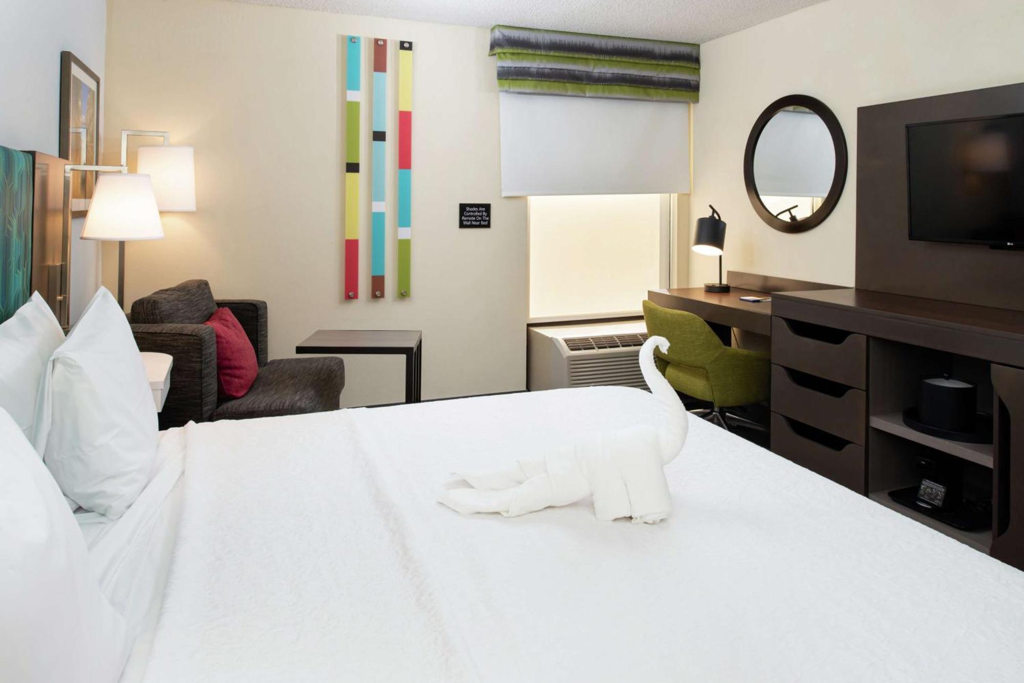 Hampton Inn Greensboro Airport Exteriör bild
