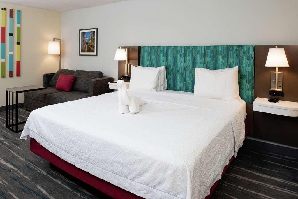 Hampton Inn Greensboro Airport Rum bild